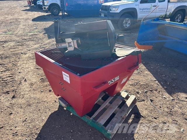 Boss  砂と塩撒き専用車