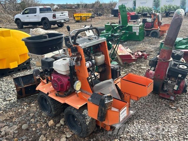 Boss Snowrator 建設機械 -　その他