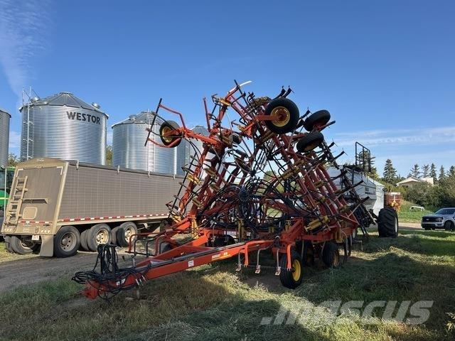 Bourgault 8810 ドリル