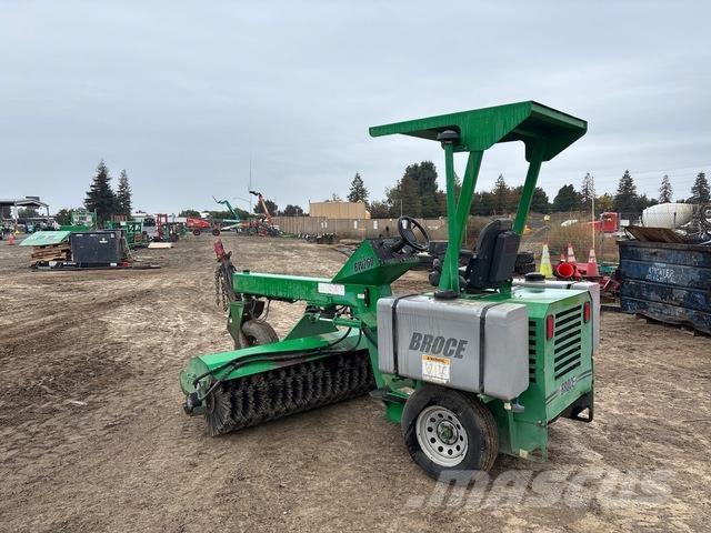 Broce BW260-8 屋内用スイーパー