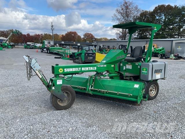 Broce BW260-8 屋内用スイーパー