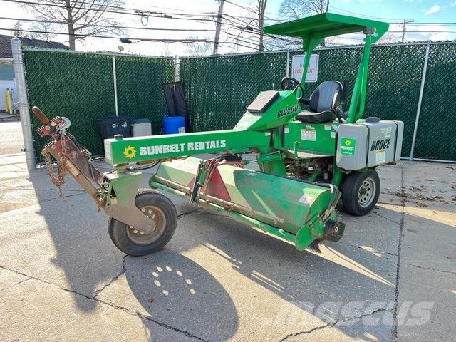 Broce BW260-8 屋内用スイーパー