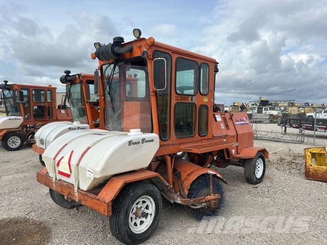 Broce CRT350 屋内用スイーパー