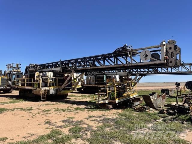 Bucyrus SKSS-16 サーフェイスドリルリグ