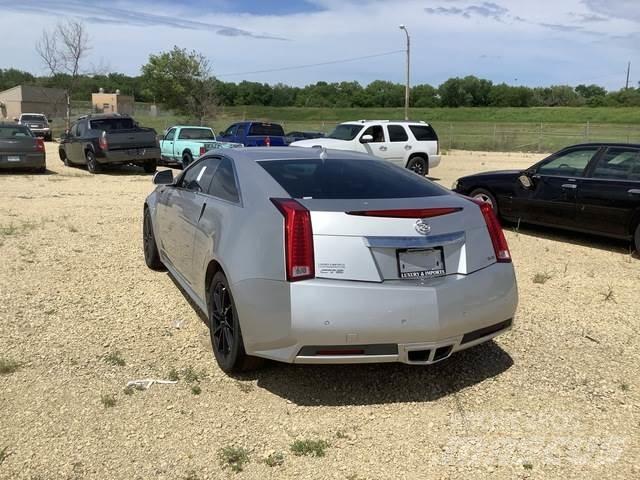 Cadillac CTS 自動車