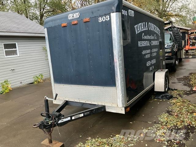  Carmate ボックスボディートレーラー