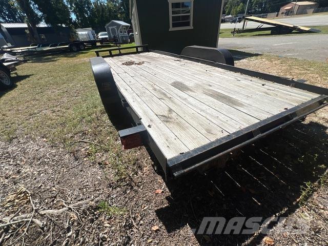  Carry-On フラットベッド／ドロップサイドトレーラー