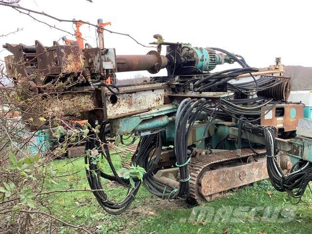 Casagrande C6 クローラドリル