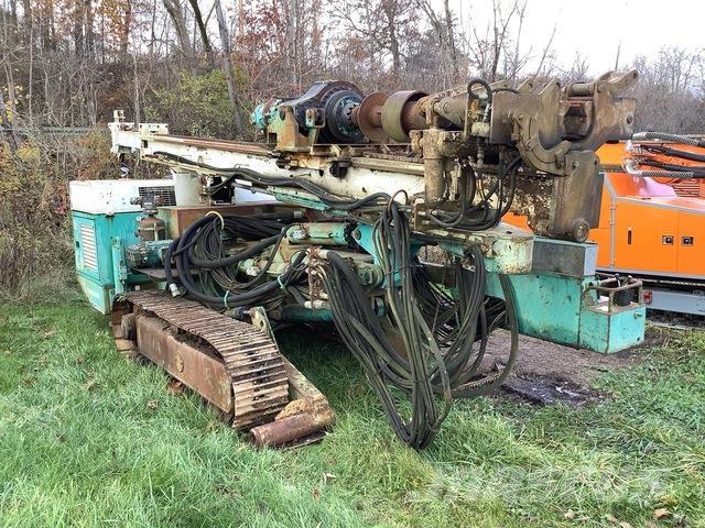 Casagrande C6 クローラドリル