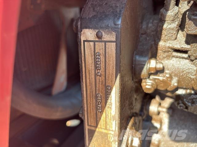 CASE 2096 トラクター