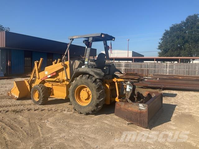 CASE 570 MXT フロントローダーとディガー