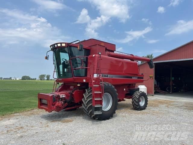 Case IH 2344 コンバイン