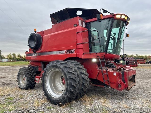 Case IH 2588 コンバイン