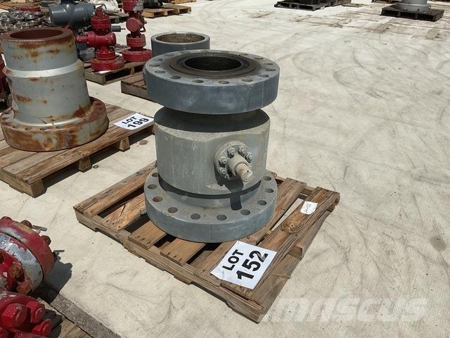  Casing Head 建設機械 -　その他