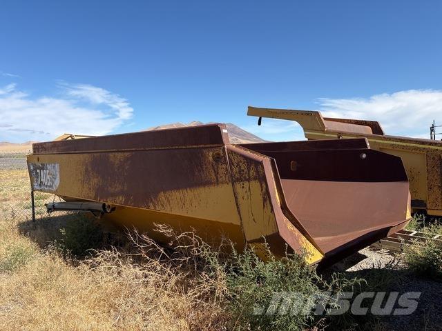 CAT  トラック・トレーラー - 　その他