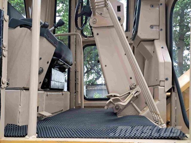 CAT 140H モーターグレーダー