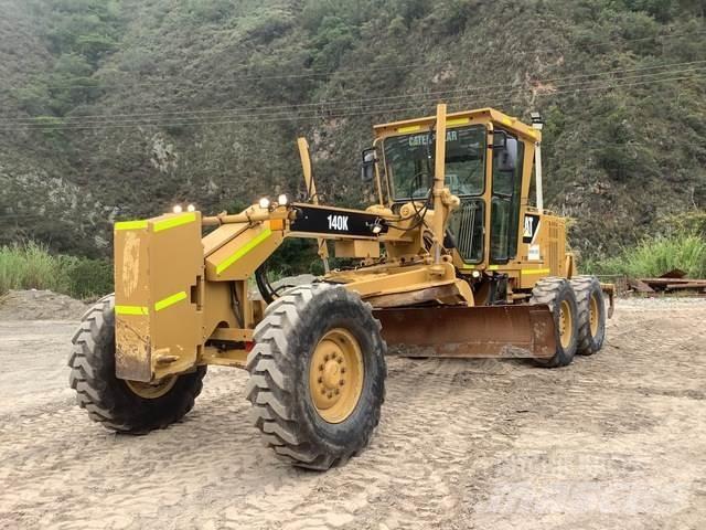 CAT 140K モーターグレーダー