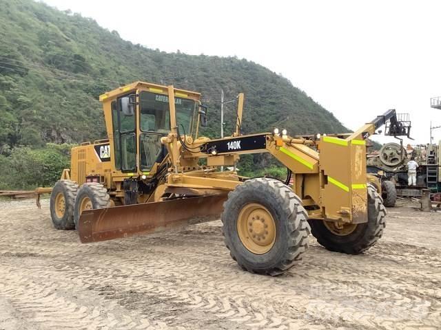CAT 140K モーターグレーダー