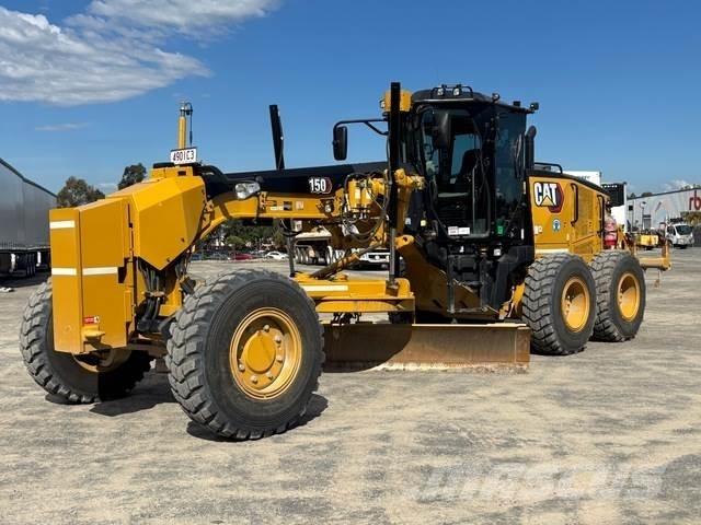 CAT 150 モーターグレーダー