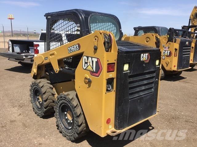 CAT 226D3 スキッドステアローダー