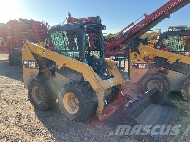 CAT 236D スキッドステアローダー