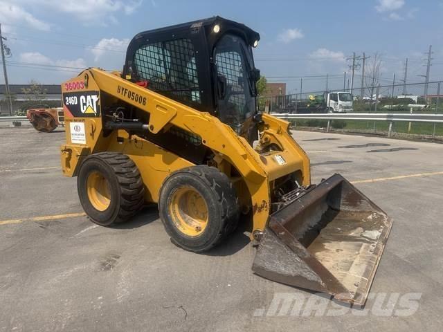 CAT 246D スキッドステアローダー