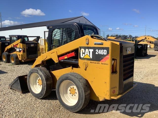 CAT 246D スキッドステアローダー