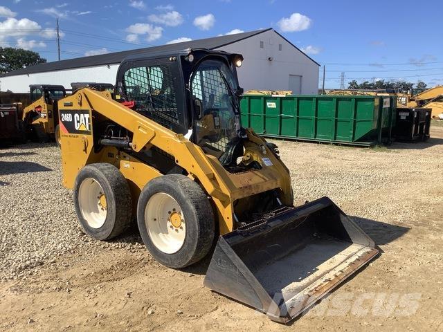 CAT 246D スキッドステアローダー
