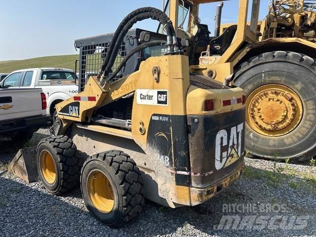 CAT 248 スキッドステアローダー