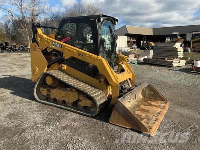 CAT 259D3 スキッドステアローダー