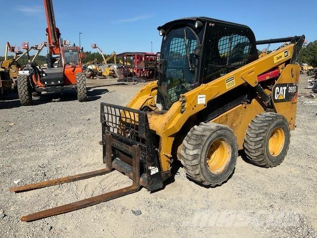CAT 262D スキッドステアローダー