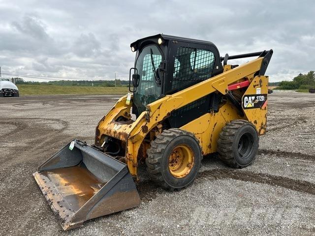 CAT 272D2 スキッドステアローダー