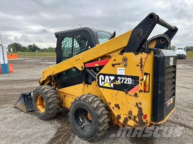CAT 272D2 スキッドステアローダー