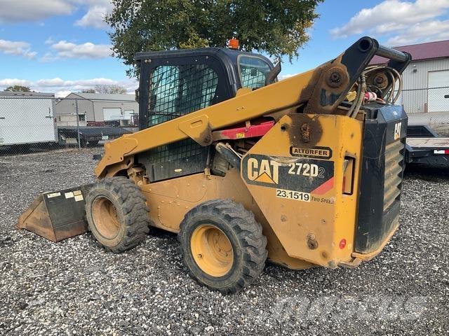 CAT 272D2 スキッドステアローダー