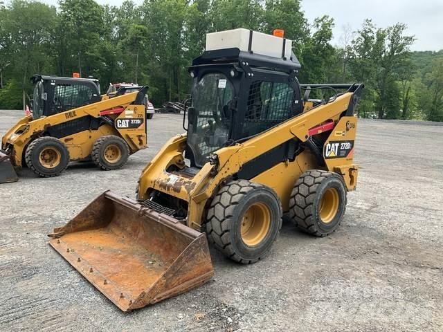 CAT 272D2 XHP スキッドステアローダー