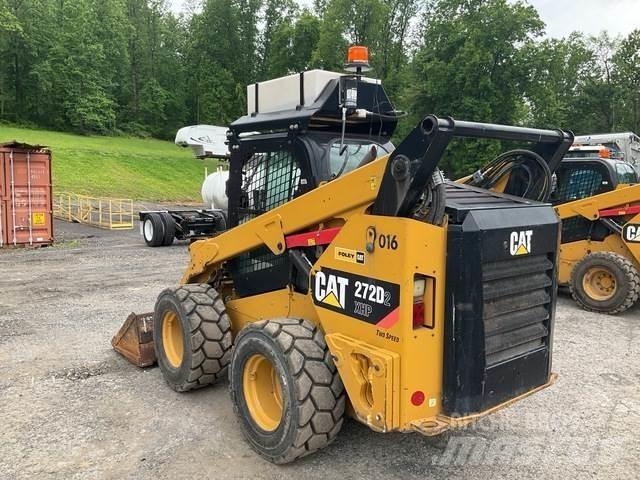 CAT 272D2 XHP スキッドステアローダー