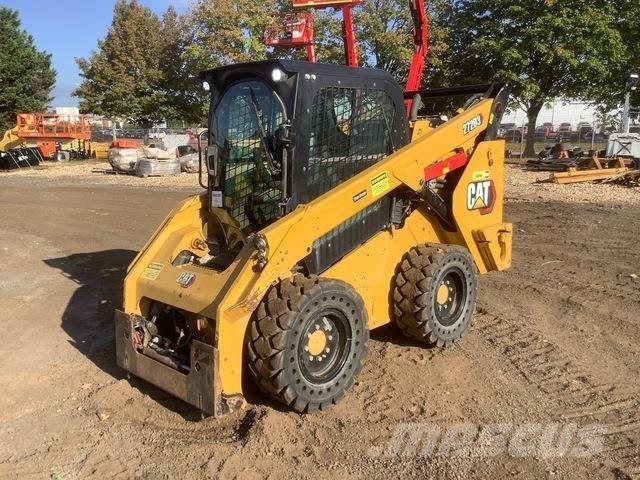 CAT 272D3 スキッドステアローダー