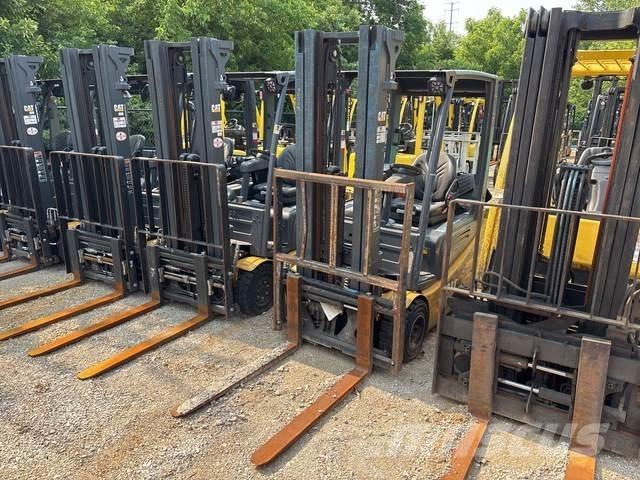 CAT 2ET4000 バッテリーフォークリフト