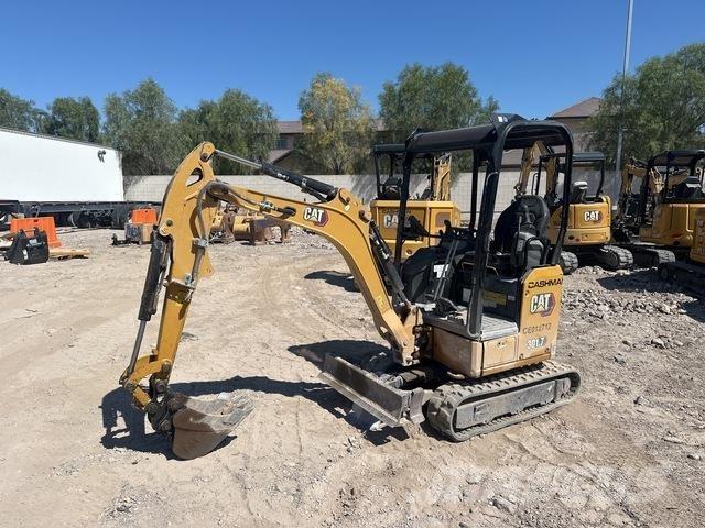 CAT 301.7 CR 大型油圧ショベル12t以上（パワーショベル・ユンボ）