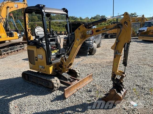 CAT 301.7CR 大型油圧ショベル12t以上（パワーショベル・ユンボ）