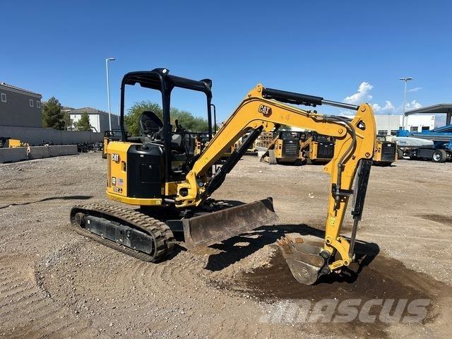 CAT 302.7 大型油圧ショベル12t以上（パワーショベル・ユンボ）
