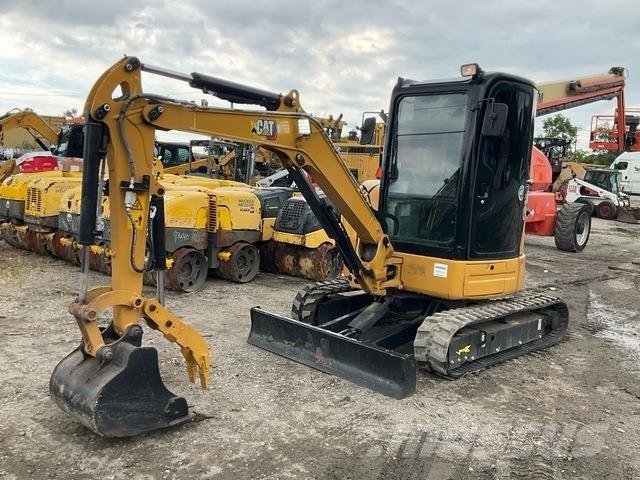 CAT 303.5E2 CR 大型油圧ショベル12t以上（パワーショベル・ユンボ）