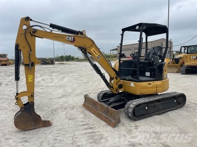 CAT 303.5E2CR 大型油圧ショベル12t以上（パワーショベル・ユンボ）