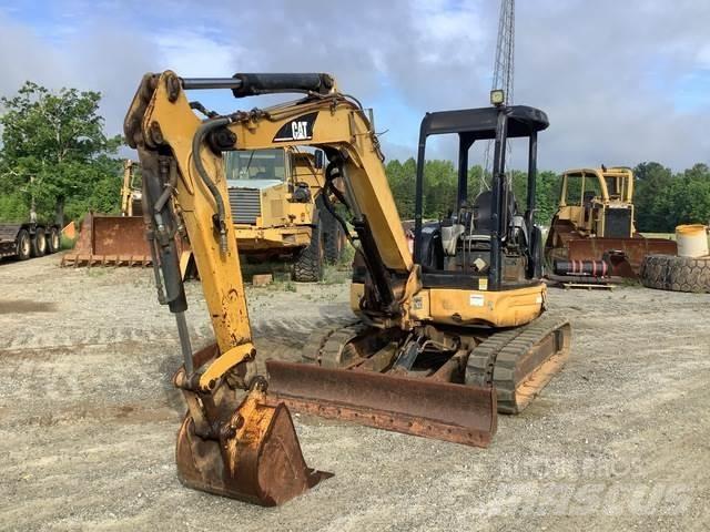 CAT 304 CR 大型油圧ショベル12t以上（パワーショベル・ユンボ）