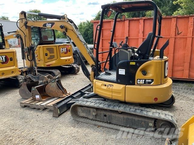CAT 304E2 CR 大型油圧ショベル12t以上（パワーショベル・ユンボ）