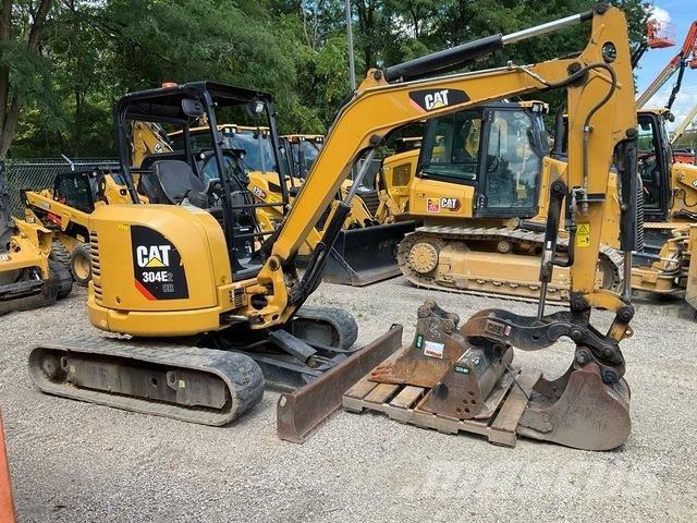 CAT 304E2 CR 大型油圧ショベル12t以上（パワーショベル・ユンボ）