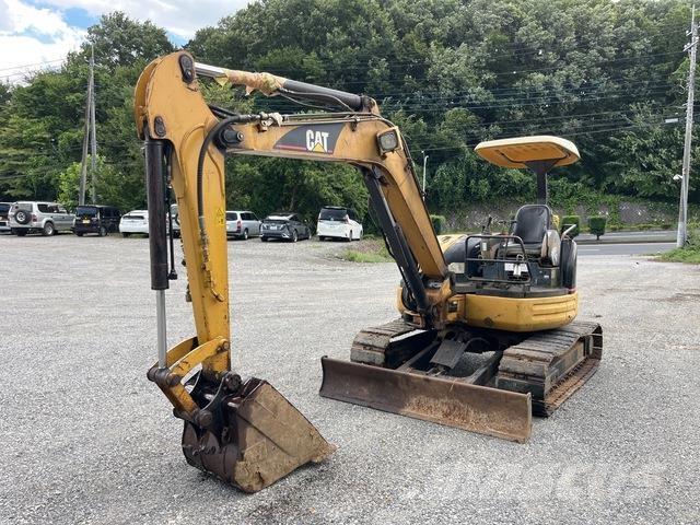 CAT 305 CR ミニ油圧ショベル 7t以下（ミニユンボ・ミニディガー）