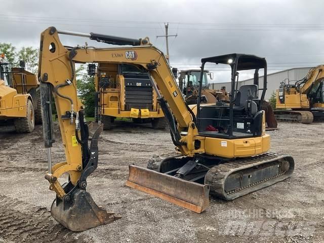CAT 305E2CR 大型油圧ショベル12t以上（パワーショベル・ユンボ）
