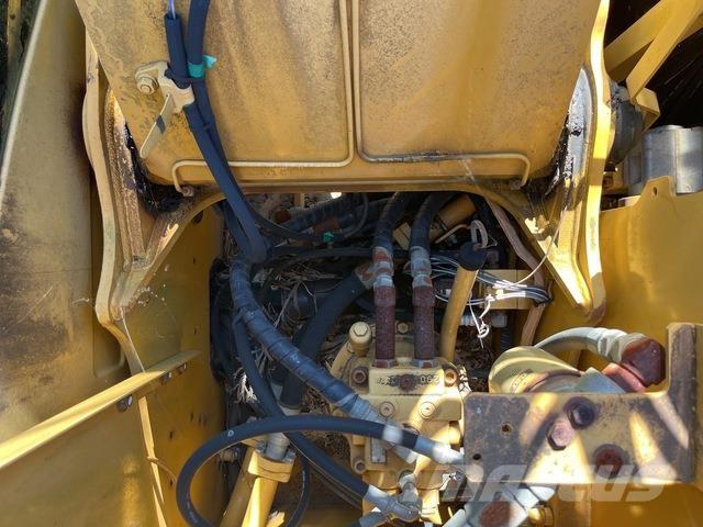 CAT 311C 大型油圧ショベル12t以上（パワーショベル・ユンボ）