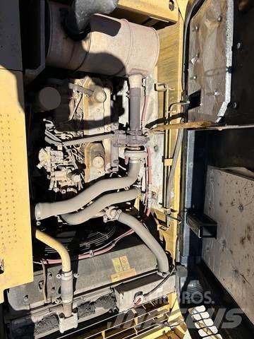 CAT 320D 大型油圧ショベル12t以上（パワーショベル・ユンボ）